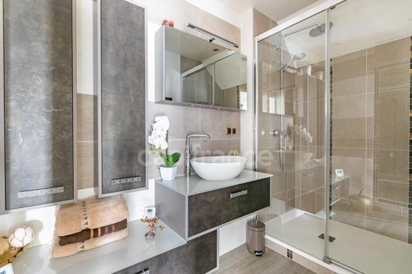 Appartement à vendre 6 pièces en hyper centre SOISSONS (02)