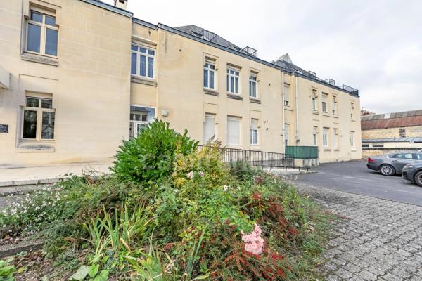 Appartement à vendre 6 pièces en hyper centre SOISSONS (02)