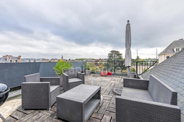 Appartement à vendre 6 pièces en hyper centre SOISSONS (02)