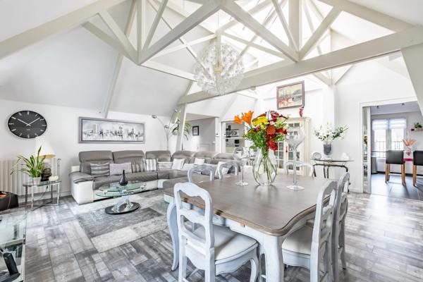 Appartement à vendre 6 pièces en hyper centre SOISSONS (02)