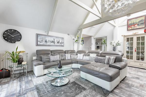 Appartement à vendre 6 pièces en hyper centre SOISSONS (02)