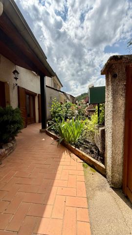 Maison à vendre 4 pièces LE CHAMBON FEUGEROLLES (42)