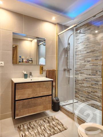 Appartement F3 à vendre  3 pièces - 59,51 m2 BRON - 69