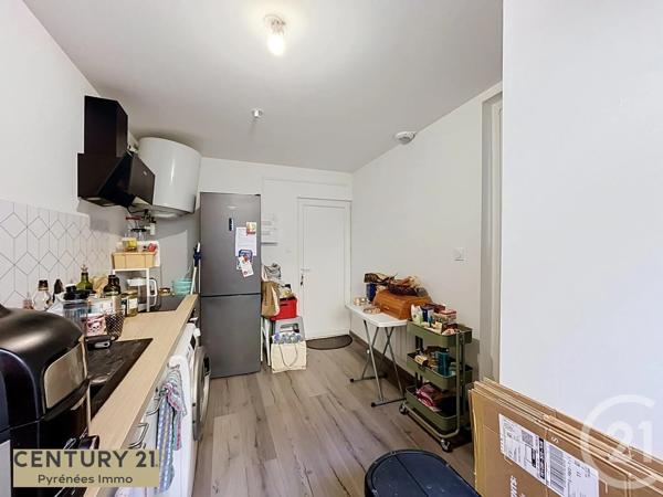 Immeuble à vendre  300 m 2   ST GAUDENS  - 31
