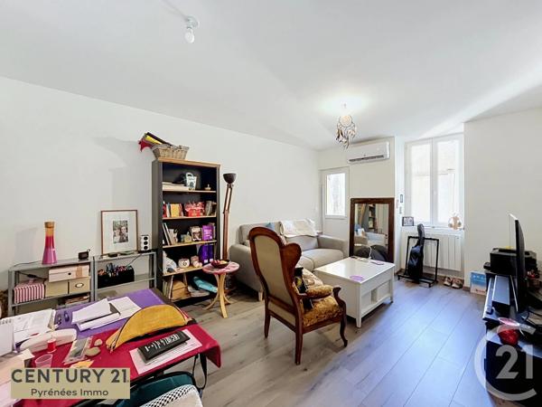 Immeuble à vendre  300 m 2   ST GAUDENS  - 31
