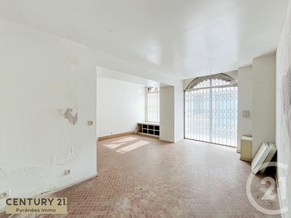Immeuble à vendre  300 m 2   ST GAUDENS  - 31