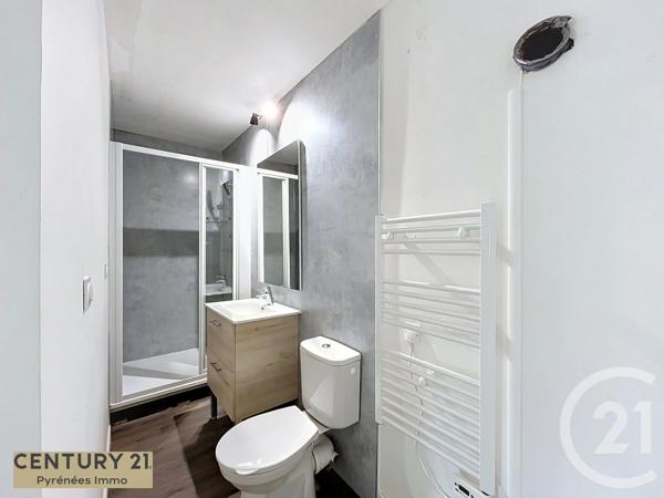 Immeuble à vendre  300 m 2   ST GAUDENS  - 31