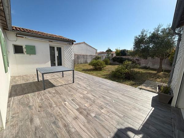Lumineuse villa de plain-pied Ste Marie De Re 4 pièces 101m2