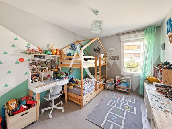A VENDRE T3 avec terrasse, balcon, garage et parking -Résidence récente 13013 Château-Gombert