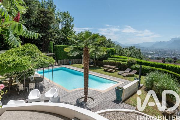 Maison à vendre 7 pièces 335,3 m² Corenc