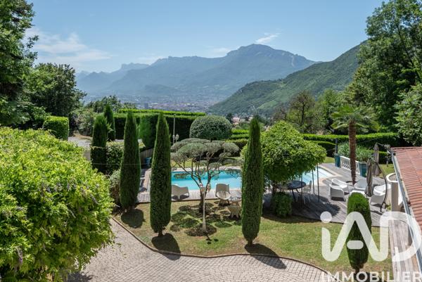 Maison à vendre 7 pièces 335,3 m² Corenc