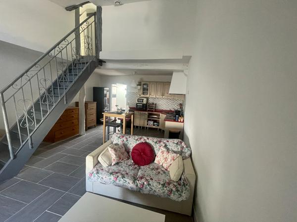 Appartement  en duplex, 2/3 pièces à louer à Médis