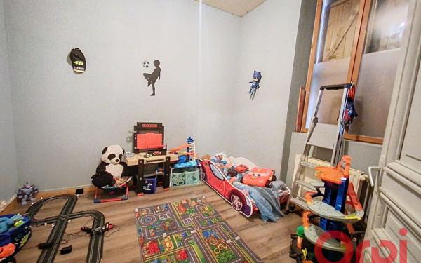 Immeuble à vendre    17 pièces •  Montluçon