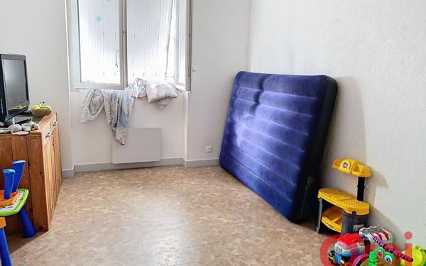 Immeuble à vendre    17 pièces •  Montluçon