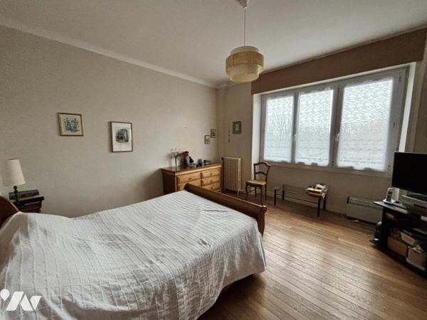 MAISON 212 M² - 7 CHAMBRES