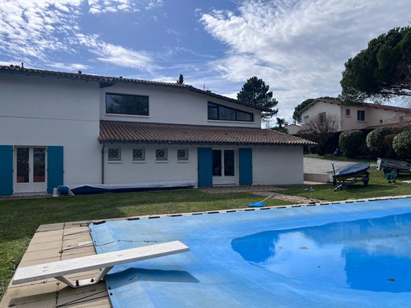 Villa d'architecte avec appartement indépendant - Royan Royan