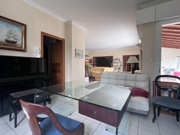 Villa d'architecte avec appartement indépendant - Royan Royan