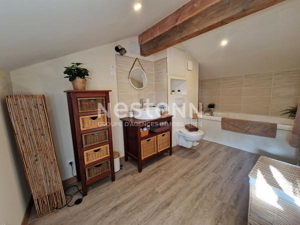 Maison a Busserolles a 7km de Piegut Pluviers renovee, beau jardin et parcelle bois