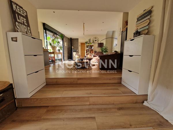 Maison a Busserolles a 7km de Piegut Pluviers renovee, beau jardin et parcelle bois