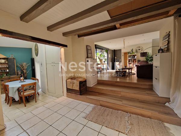 Maison a Busserolles a 7km de Piegut Pluviers renovee, beau jardin et parcelle bois