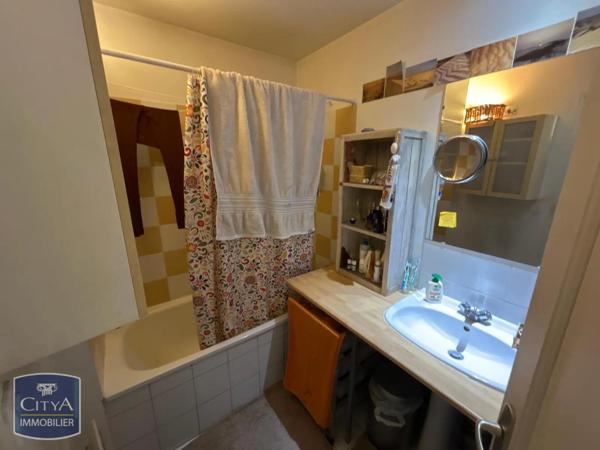 Appartement à louer 3 pièces 75.61m²