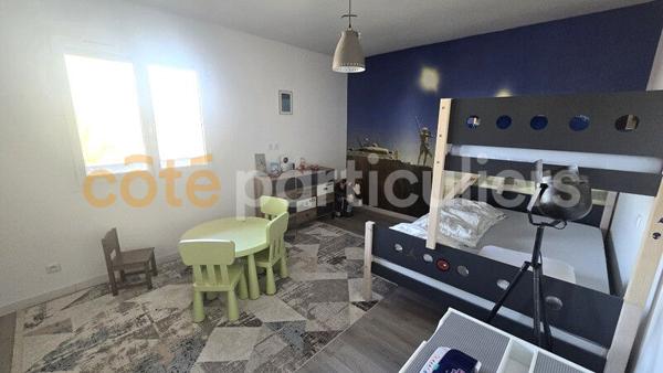Vente Maison246 m² - 8 Pièces - VILLEMOUSTAUSSOU (11620)