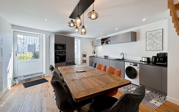 Maison à vendre    3 pièces •  La Flotte