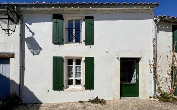 Maison à vendre    3 pièces •  La Flotte