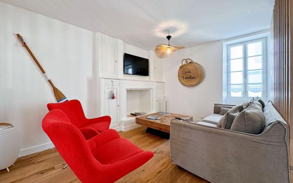 Maison à vendre    3 pièces •  La Flotte