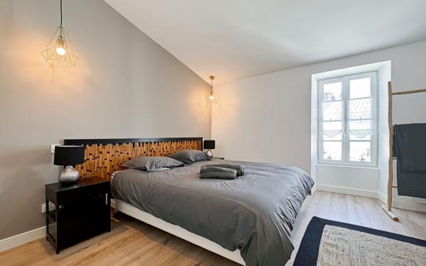 Maison à vendre    3 pièces •  La Flotte