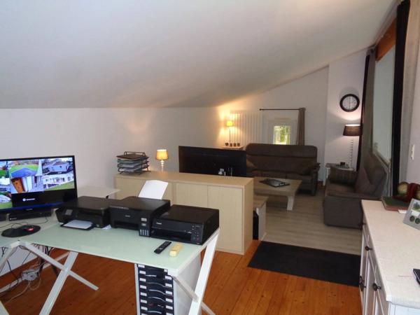 Superbe maison de campagne de 223 m², 5667 m² de terrain, vues dégagées, au calme