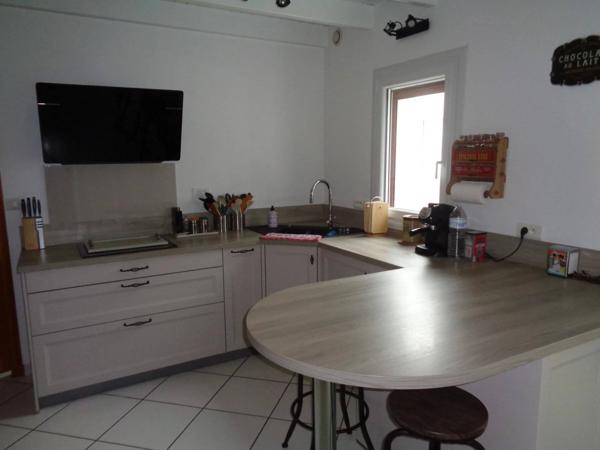 Superbe maison de campagne de 223 m², 5667 m² de terrain, vues dégagées, au calme