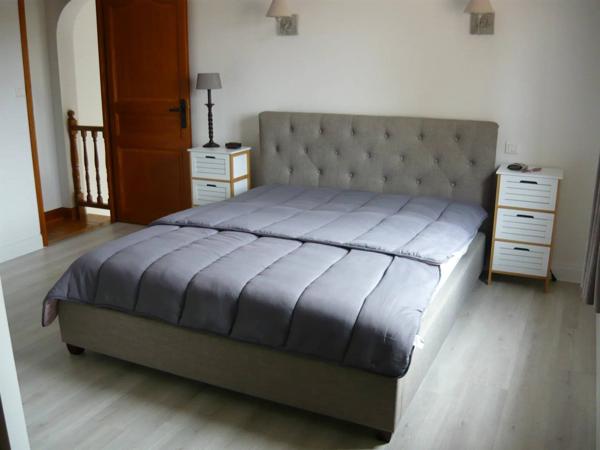 Superbe maison de campagne de 223 m², 5667 m² de terrain, vues dégagées, au calme