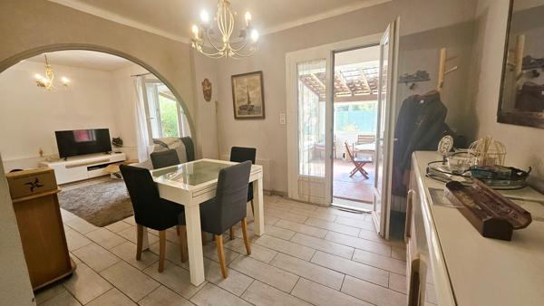 Bas de villa avec jardin privatif de 613 m² ? Fort potentiel !