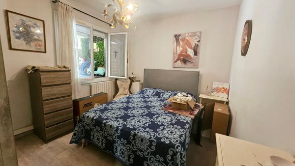 Bas de villa avec jardin privatif de 613 m² ? Fort potentiel !
