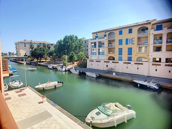 PORT FREJUS  II 2 pièces , terrasse, vue port canal