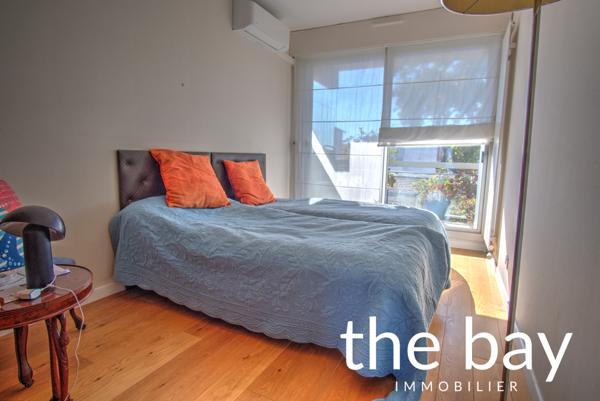 Arcachon (33120) Arcachon centre appartement T3 Traversant 1ère ligne vue bassin