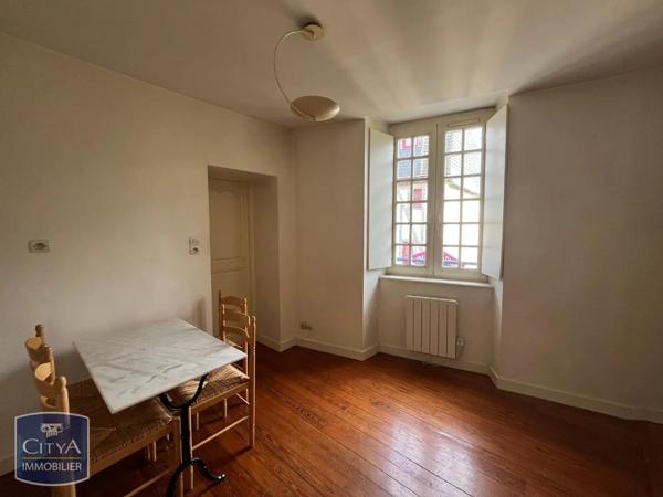Appartement à louer 2 pièces 28.2m² Laval (53000)