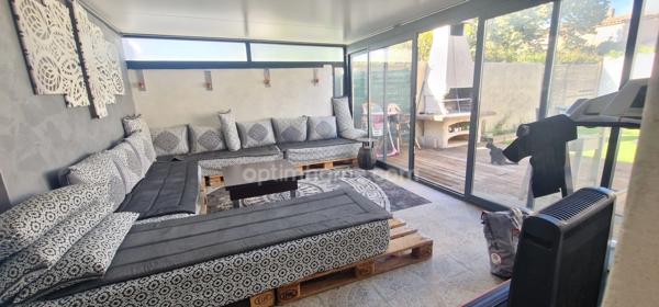 VILLA PLAIN PIED AVEC PISCINE ET GARAGE!
