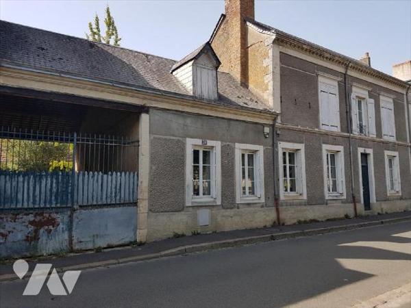 Maison de 10 pièces (227 m²) avec dépendances :
-RdC: entrée, salle à manger, salon, bureau, pe...