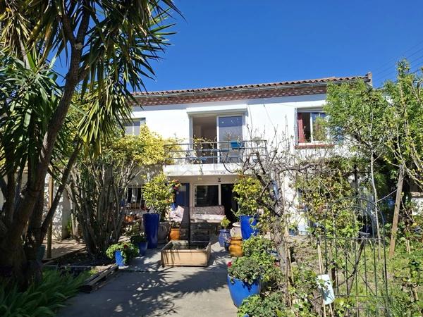 Maison à vendre 10 pièces ARLES (13)