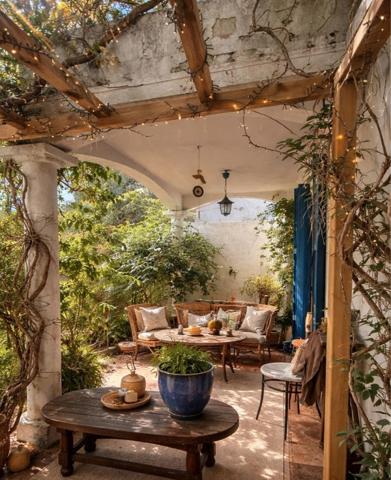 Maison à vendre 10 pièces ARLES (13)