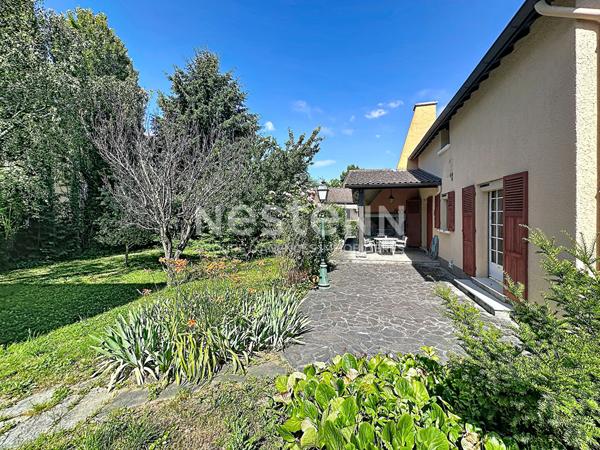 Maison familiale 5 pièces 4 chambres avec jardin, garage et caves - 69500 BRON