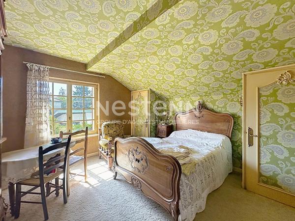 Maison familiale 5 pièces 4 chambres avec jardin, garage et caves - 69500 BRON