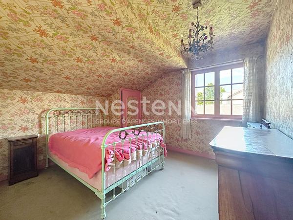Maison familiale 5 pièces 4 chambres avec jardin, garage et caves - 69500 BRON