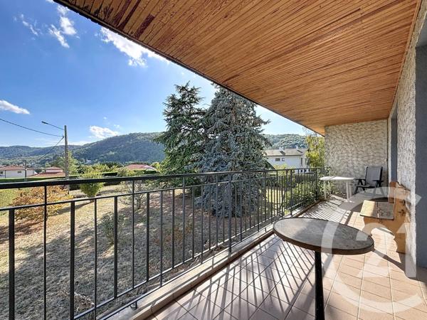 Maison à vendre  7 pièces - 165,18 m 2   SAYAT  - 63