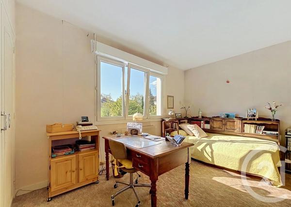 Maison à vendre  7 pièces - 165,18 m 2   SAYAT  - 63