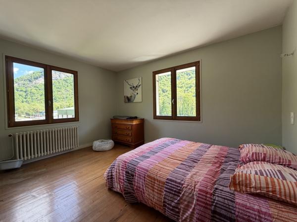 SAINT-RAMBERT-EN-BUGEY – MAISON FAMILIALE 5 CHAMBRES