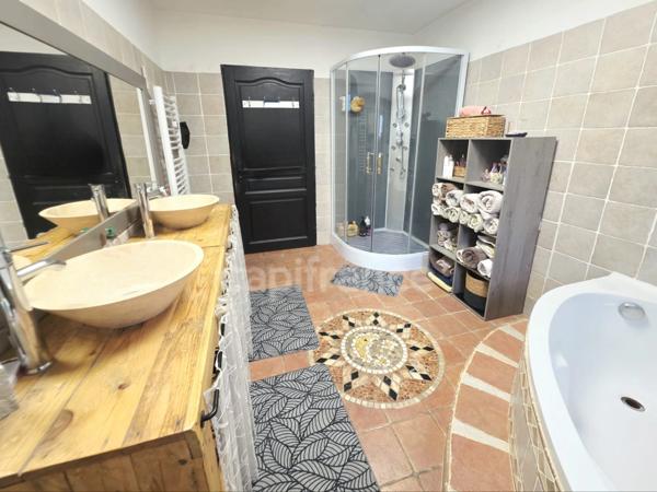 Vue mer – Villa d’architecte avec piscine – 6 pièces – Hauteurs de Biguglia