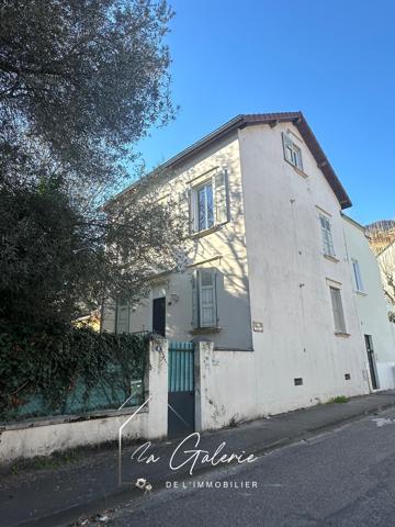 IMMEUBLE DE RAPPORT A VENDRE A L’ILE VERTE